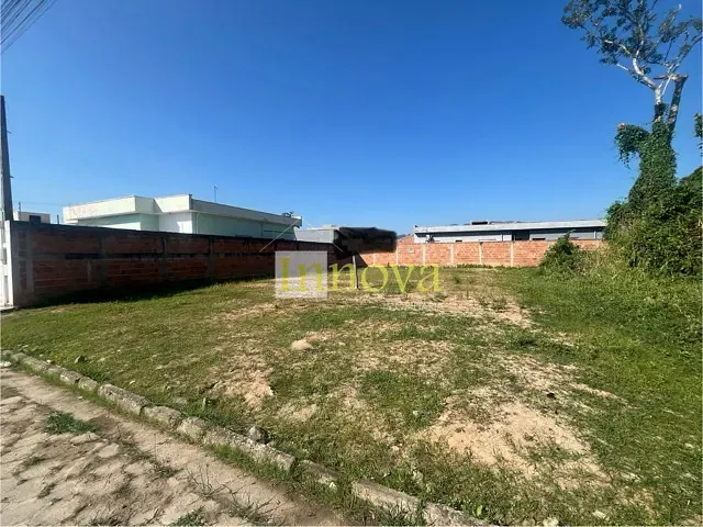 Terreno com 375m², à venda, no bairro Morro do Algodão em Caraguatatuba