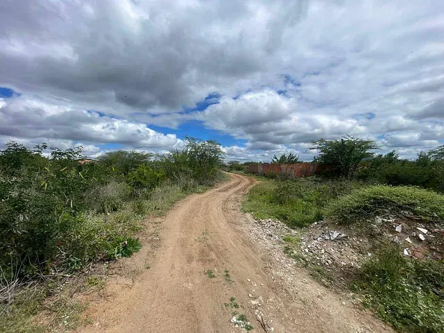 Terreno com 200m², à venda, no bairro Área Rural de Paulo Afonso em Paulo Afonso