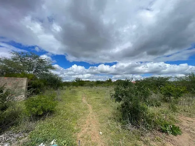 Terreno com 200m², à venda, no bairro Área Rural de Paulo Afonso em Paulo Afonso