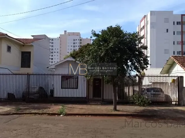 Terreno com 676m², à venda, no bairro Vila Guarujá em Londrina
