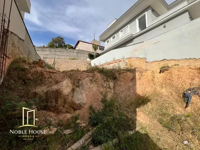Terreno com 250m², à venda, no bairro Bosque em Vinhedo