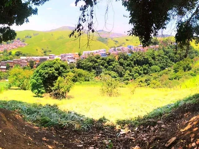 Terreno com 659m², à venda, no bairro Jardim Amália em Volta Redonda