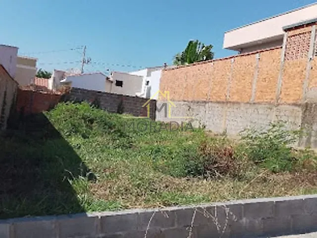 Terreno com 250m², à venda, no bairro Jardim Ouro Verde em Guaxupé