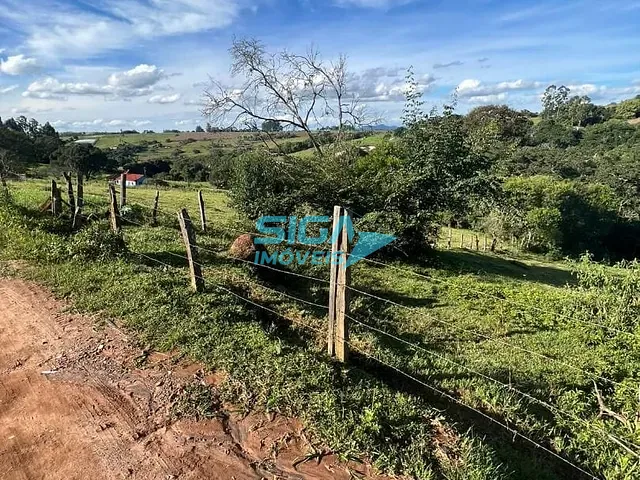 Terreno com 1300m², à venda, no bairro Curralinho em Pouso Alegre