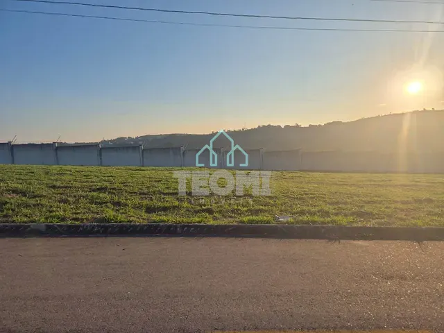 Terreno com 250m², à venda, no bairro Itapecerica em Taubaté