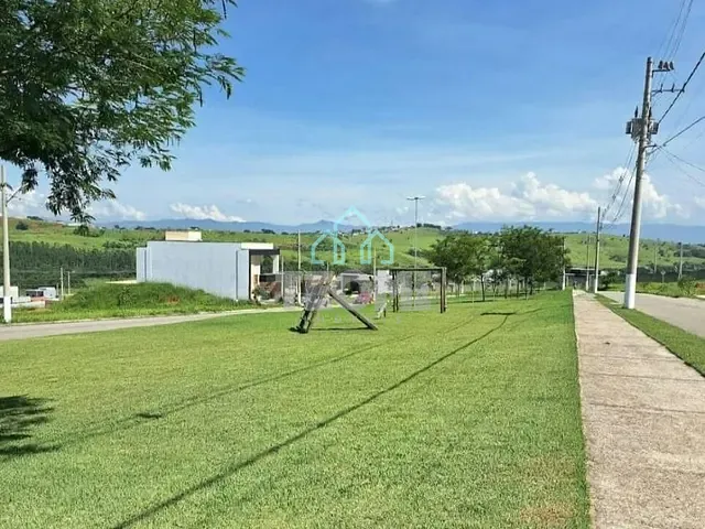 Terreno com 250m², à venda, no bairro Itapecerica em Taubaté