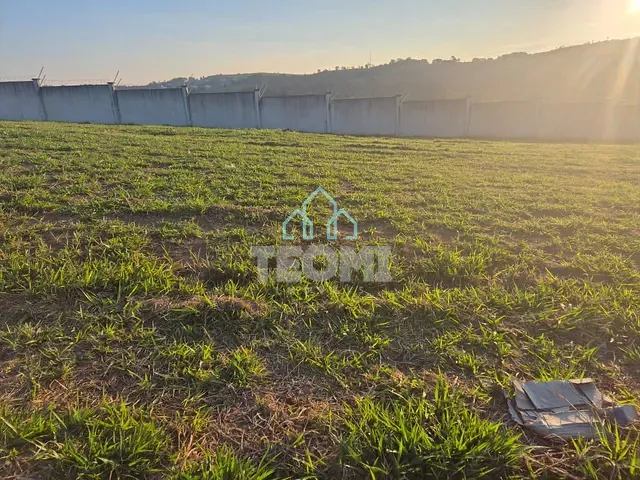 Terreno com 250m², à venda, no bairro Itapecerica em Taubaté