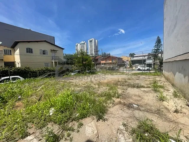 Terreno com 300m², à venda, no bairro Vila Santa Cecília em Volta Redonda