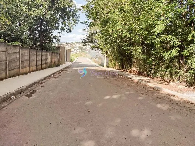 Terreno com 771m², à venda, no bairro Vila Santa Helena em Atibaia