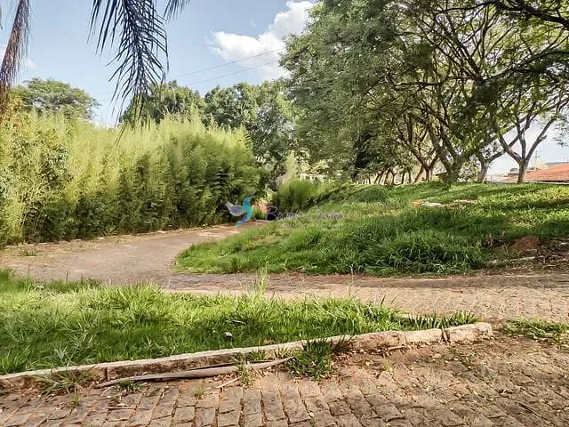 Terreno com 771m², à venda, no bairro Vila Santa Helena em Atibaia