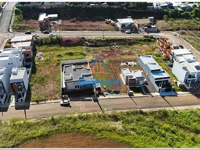Terreno com 450m², à venda, no bairro Jardim das Hortências em Fraiburgo