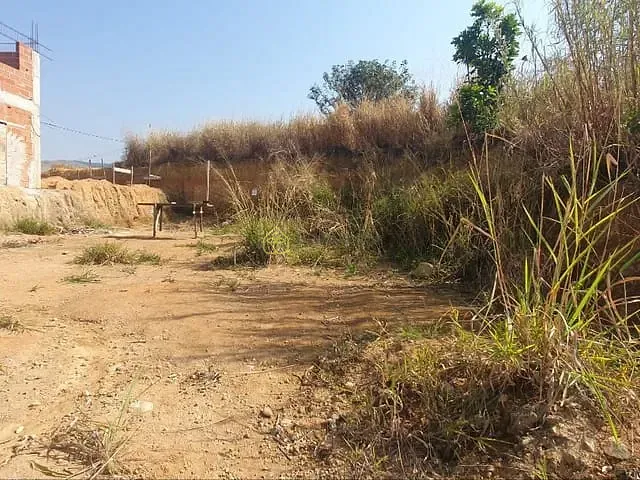 Terreno com 260m², à venda, no bairro Portal do Parque em Itatiaia