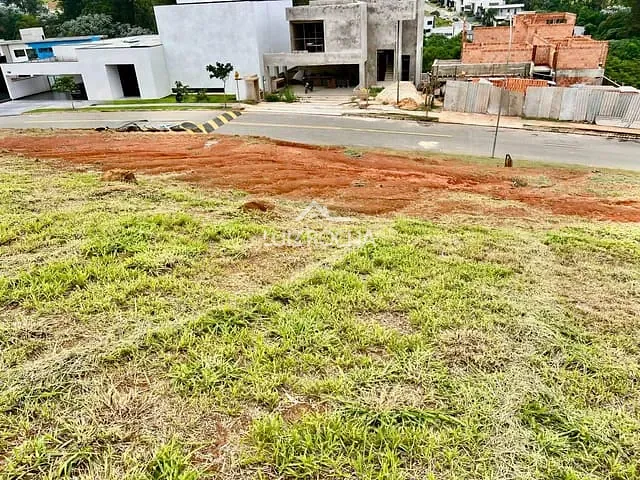 Terreno com 503m², à venda, no bairro Paisagem Renoir em Cotia