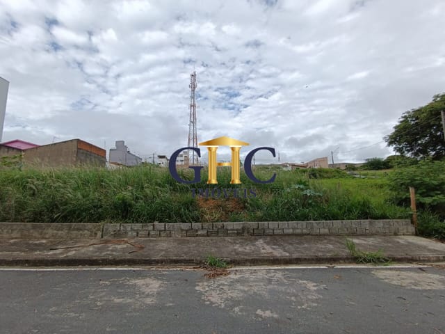 Terreno com 300m², à venda, no bairro CENTRO em SALTO DE PIRAPORA