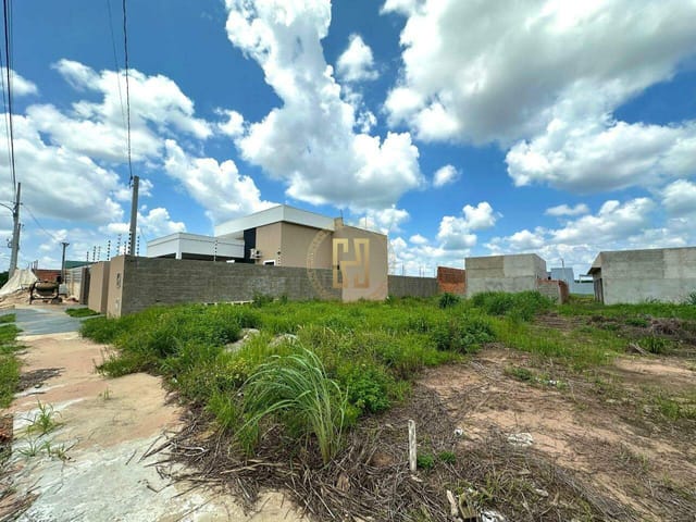 Terreno com 250m², à venda, no bairro Montserrat em Nova Mutum