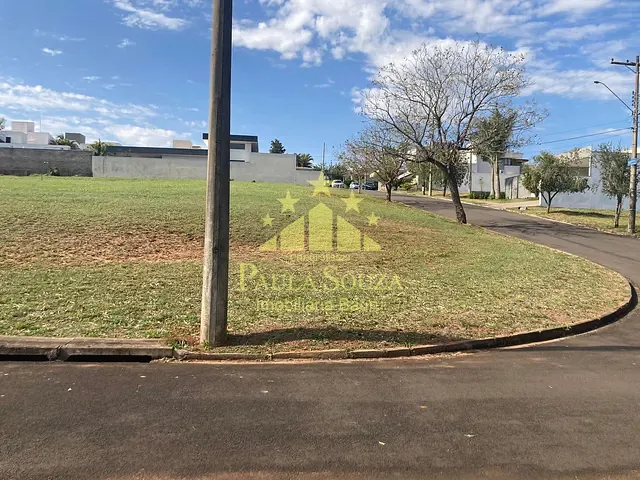 Terreno com 447m², à venda, no bairro Jardim Marabá em Bauru