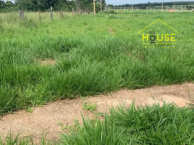 Terreno com 246m², à venda, no bairro Parque Residencial Ferrarez em Votuporanga