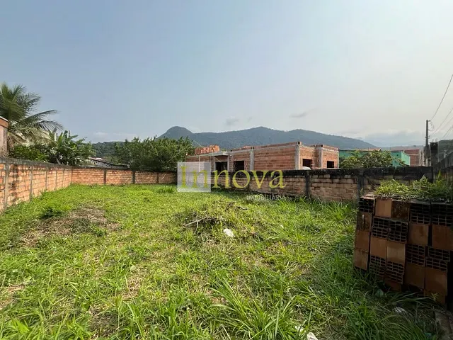 Terreno com 300m², à venda, no bairro Martim de Sá em Caraguatatuba