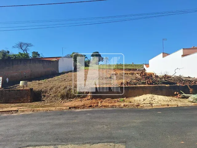 Terreno com 310m², à venda, no bairro Centro em Cesário Lange