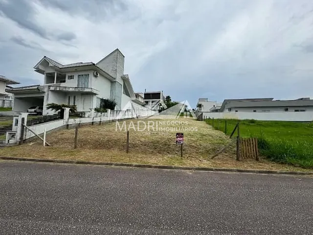 Terreno com 518m², à venda, no bairro Pedra Branca em Palhoça