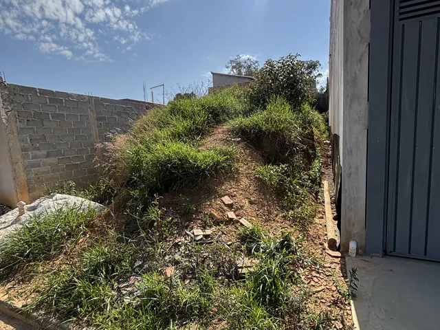 Terreno com 175m², à venda, no bairro Parque Petrópollis em Várzea Paulista
