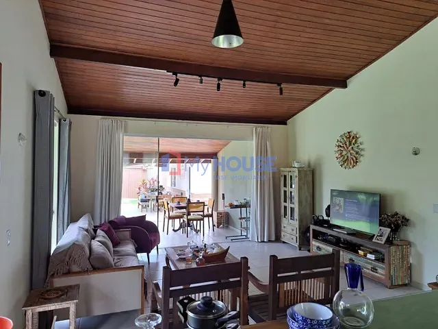 Casa com 574m² 3 quartos e 2 banheiros, à venda, no bairro São Francisco em Ilhéus