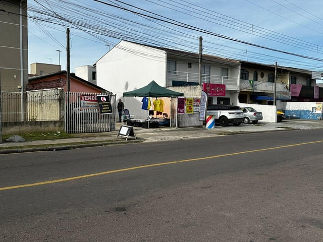 Terreno com 200m², à venda, no bairro Sítio Cercado em Curitiba