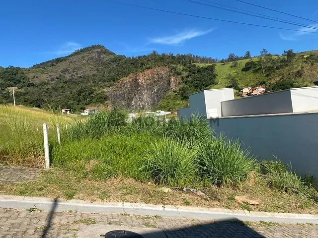 Terreno com 210m², à venda, no bairro Loteamento Vale das Hortênsias em Itajubá