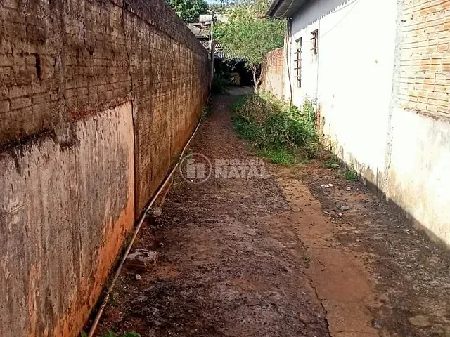 Casa com 512m², à venda, no bairro Aeroporto em Londrina