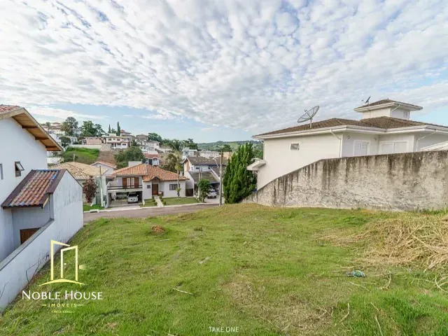 Terreno com 450m², à venda, no bairro Villaggio Capríccio em Louveira