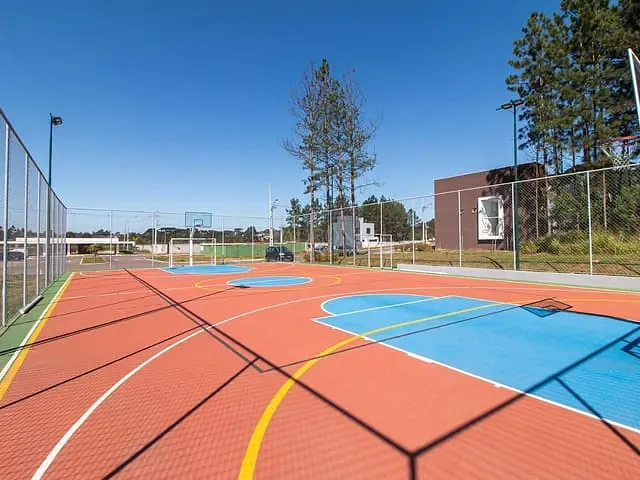 Terreno com 128m², à venda, no bairro Santa Cândida em Curitiba