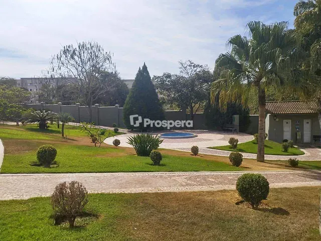 Terreno com 404m², à venda, no bairro Condomínio Vale dos Pássaros em Anápolis