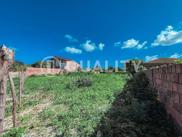 Terreno com 1885m², à venda, no bairro Lagoa do Banana em Caucaia