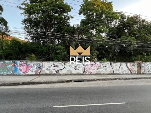 Terreno com 9500m², à venda, no bairro Senador Camará em Rio de Janeiro
