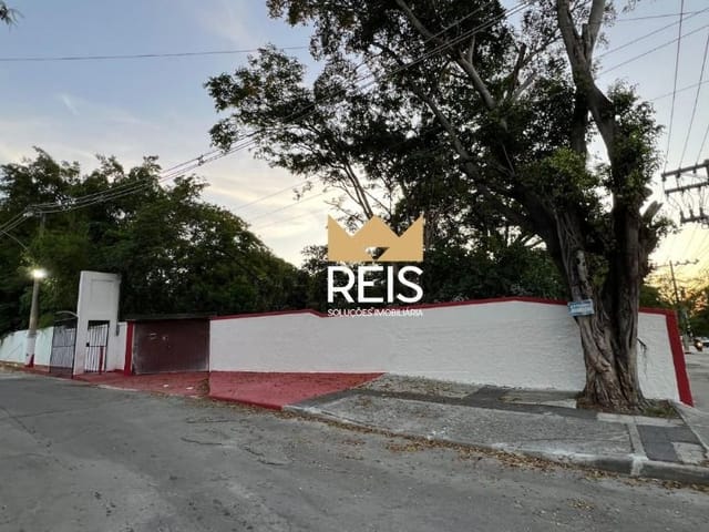 Terreno com 9500m², à venda, no bairro Senador Camará em Rio de Janeiro