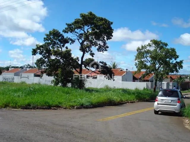 Terreno com 1454m², à venda, no bairro Conjunto Vera Cruz em Goiânia