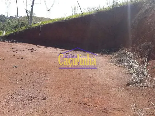 Terreno com 1200m², à venda, no bairro Ipiabas em Barra do Piraí