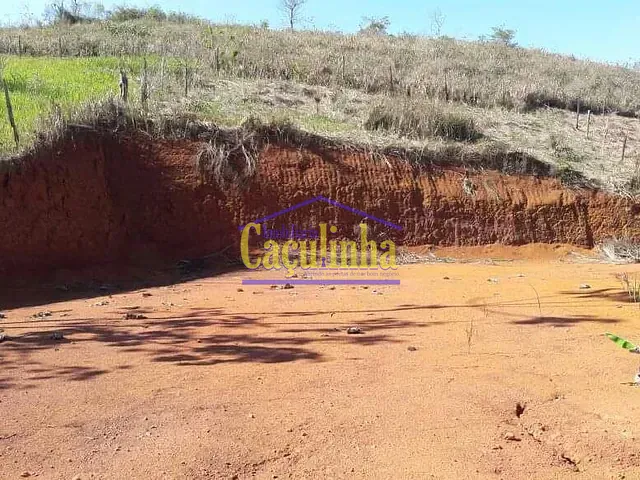 Terreno com 1200m², à venda, no bairro Ipiabas em Barra do Piraí