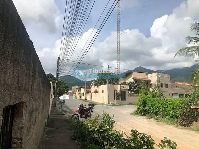 Terreno à venda, no bairro Centro em Maranguape