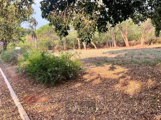 Terreno com 2317m², à venda, no bairro Parque dos Ipês em Holambra