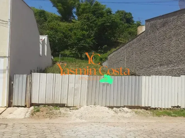 Terreno com 262m², à venda, no bairro São Benedito em Cambuí