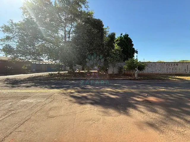 Terreno com 1829m², à venda, no bairro Vila Bandeirante em Campo Grande