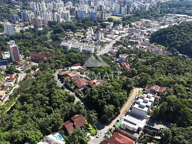 Terreno com 454m², à venda, no bairro Garcia em Blumenau