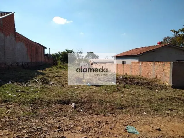 Terreno com 342m², à venda, no bairro Jardim Panorama em Jacarezinho