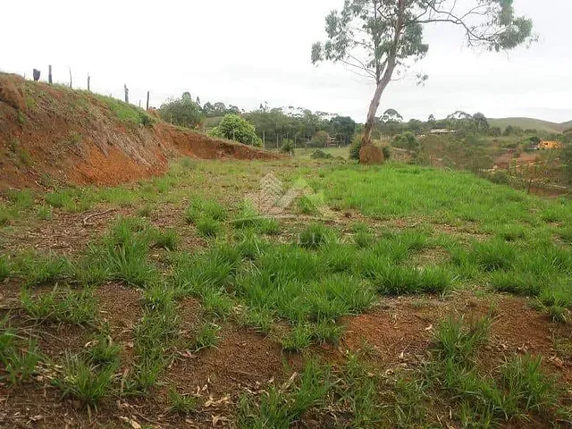 Terreno com 486m², à venda, no bairro São Pedro em Juiz de Fora