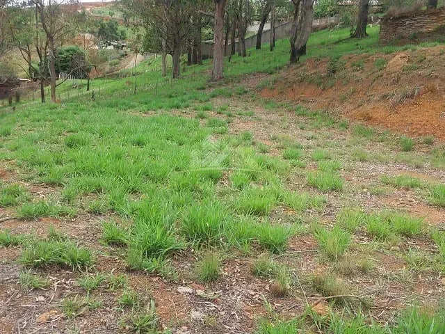 Terreno com 486m², à venda, no bairro São Pedro em Juiz de Fora