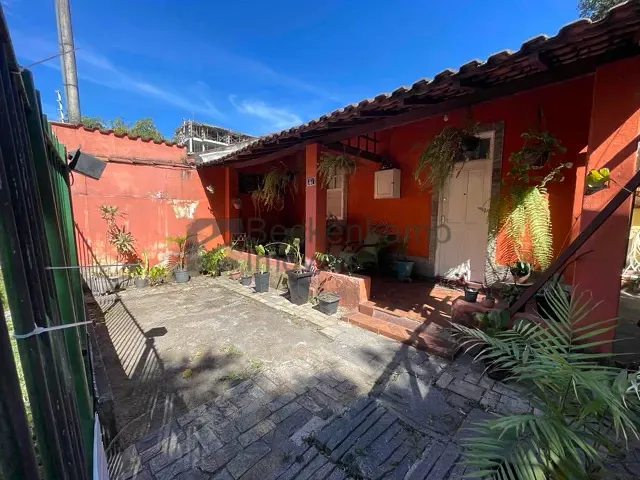 Casa 3 quartos e 1 banheiro, à venda, no bairro Vila Santa Cecília em Volta Redonda