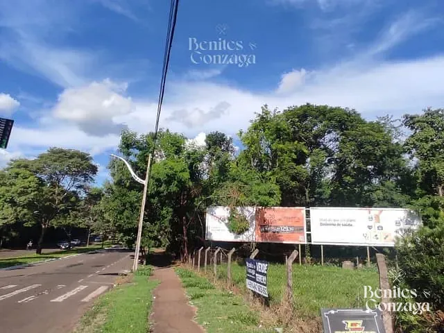 Terreno com 387m², à venda, no bairro Parque Residencial Tuiuti em Maringá