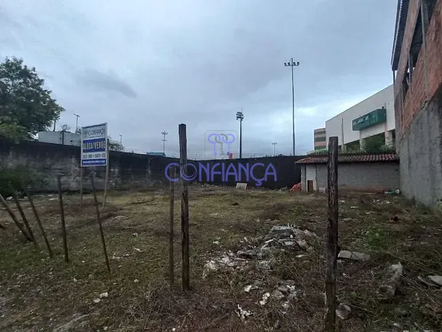 Terreno com 324m², à venda, no bairro Campo Grande em Rio de Janeiro