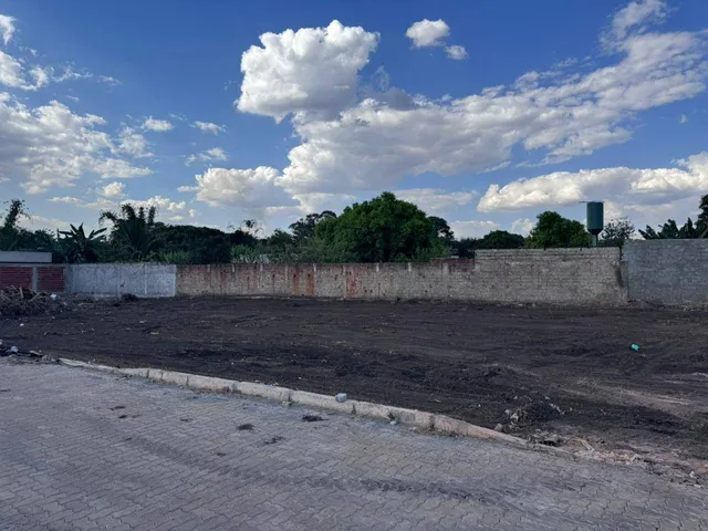 Terreno com 300m², à venda, no bairro Park Way em Brasília